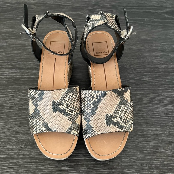 Dolce Vita Wedges - Picture 2 of 5